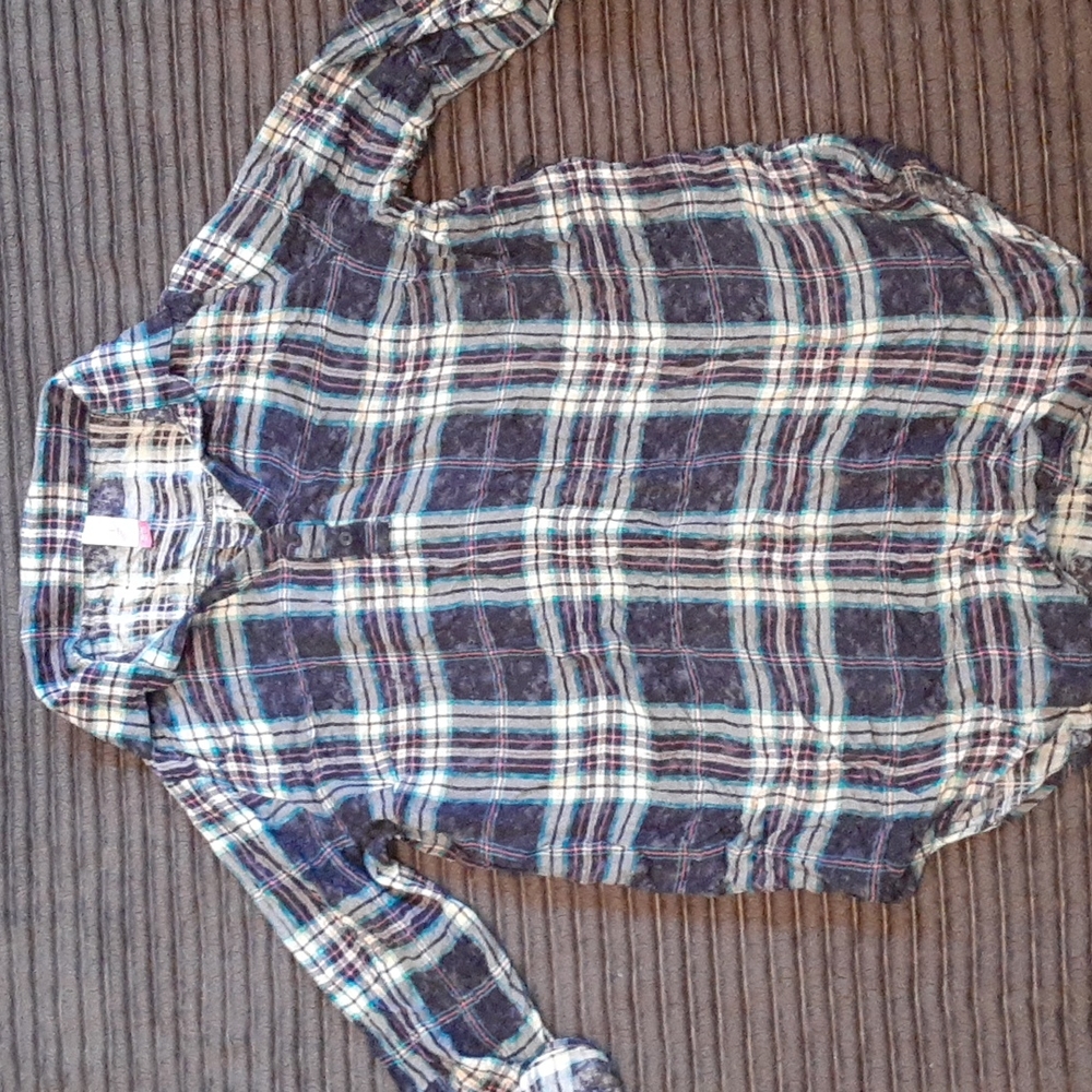 Woman's Shirt